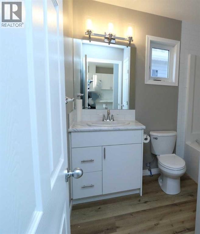 443 Henricks Drive — photo 13