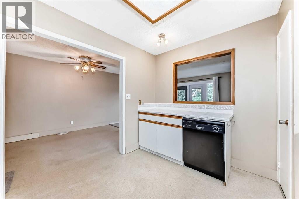 112 Albert Street SE — photo 6