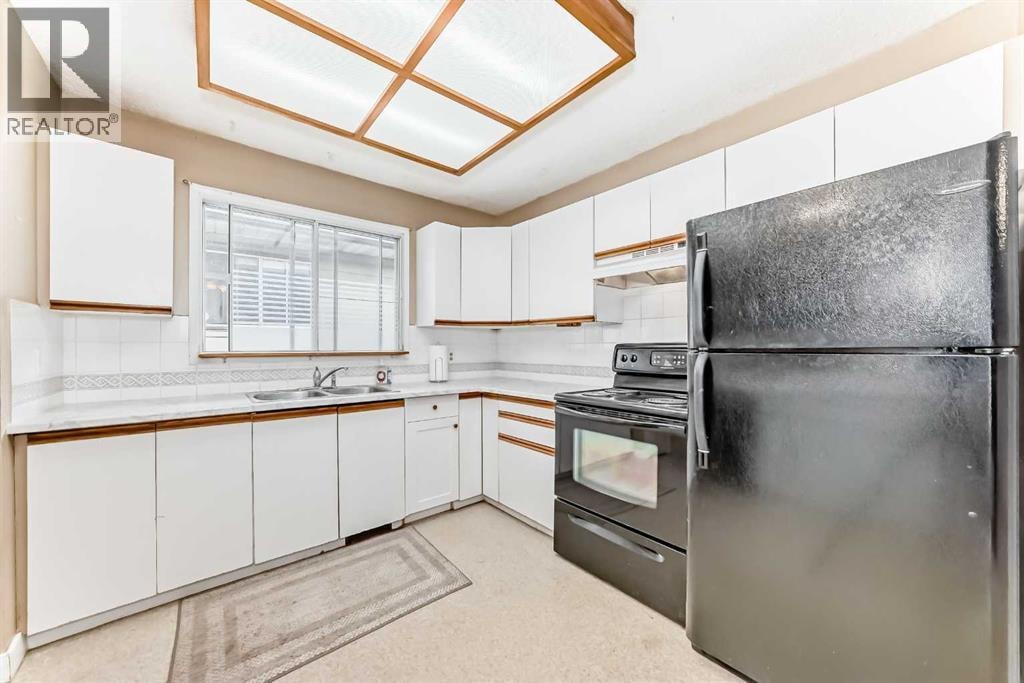 112 Albert Street SE — photo 8
