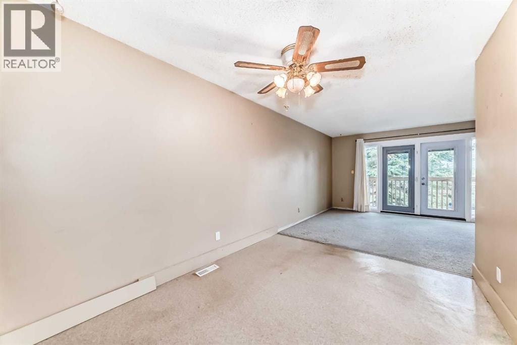 112 Albert Street SE — photo 10