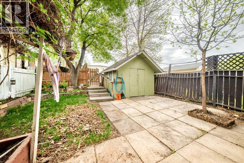 112 Albert Street SE — photo 42
