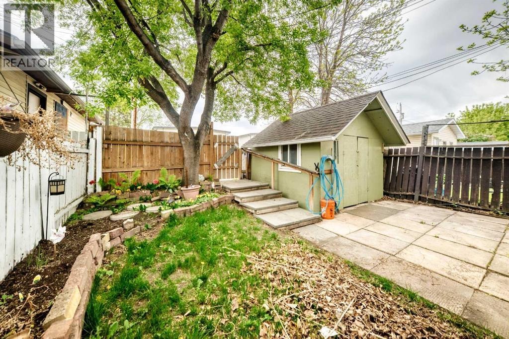 112 Albert Street SE — photo 45