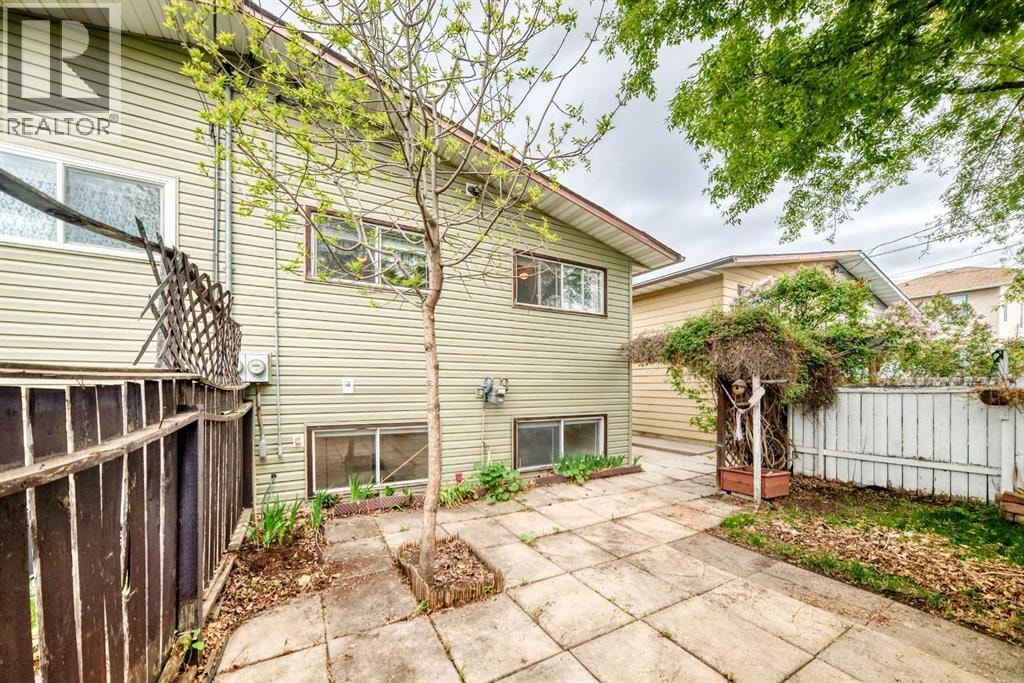 112 Albert Street SE — photo 49
