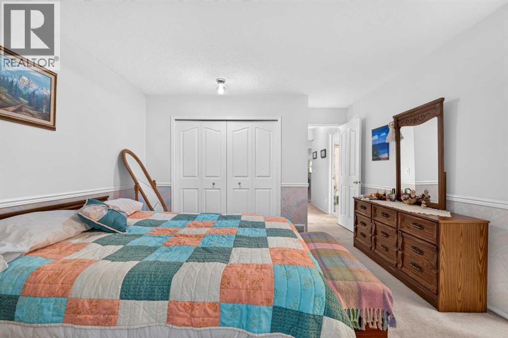 501 Coral Keys Villas NE — photo 15
