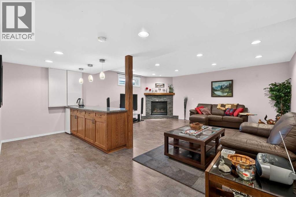501 Coral Keys Villas NE — photo 24