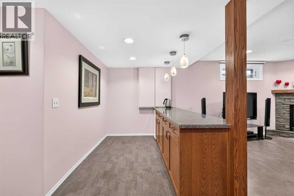 501 Coral Keys Villas NE — photo 25