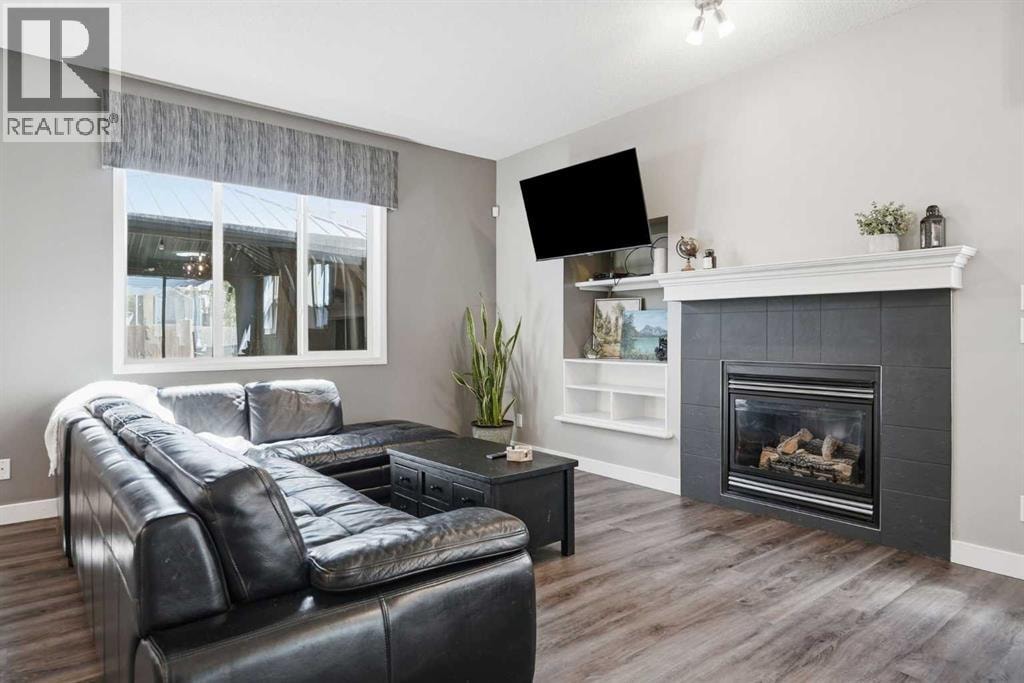 379 Cimarron Boulevard — photo 8