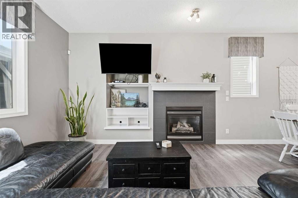 379 Cimarron Boulevard — photo 9