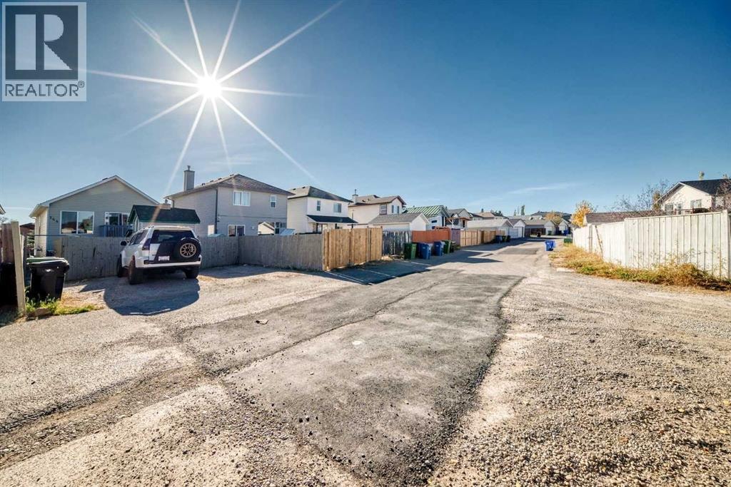 144 Taradale Drive NE — photo 32