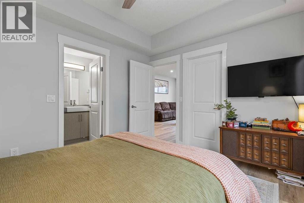5, 35 West Coach Manor SW — photo 15