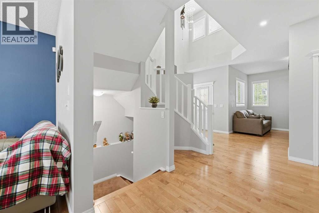 172 Sherwood Mews NW — photo 9