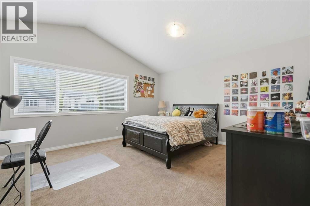 172 Sherwood Mews NW — photo 30