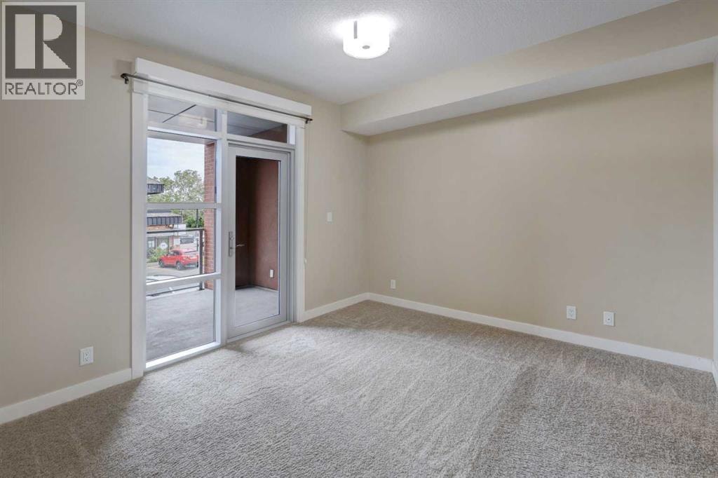 206, 16 Varsity Estates Circle NW — photo 17