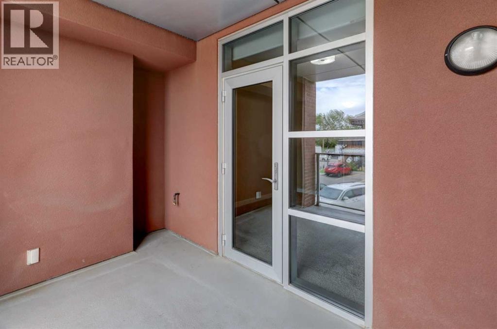 206, 16 Varsity Estates Circle NW — photo 23