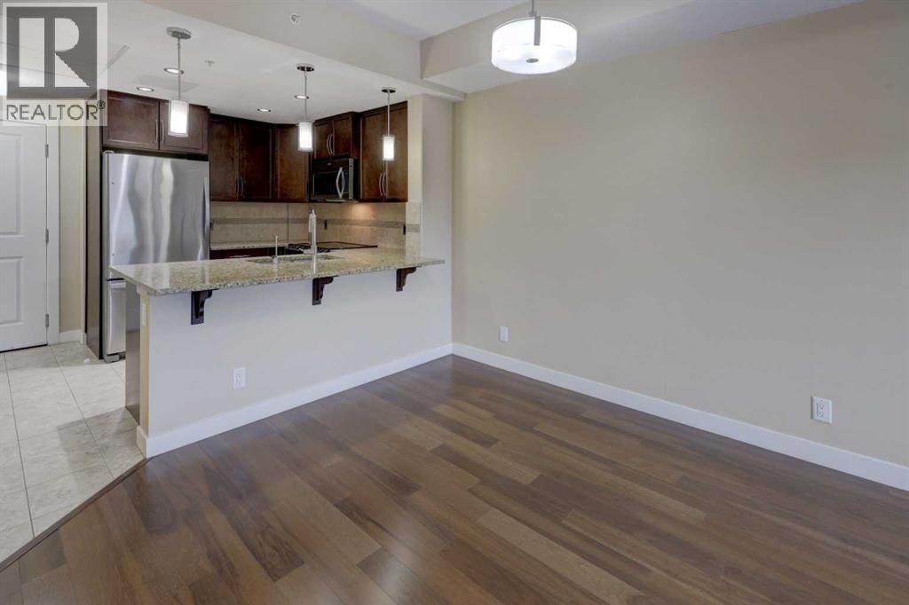 206, 16 Varsity Estates Circle NW — photo 10