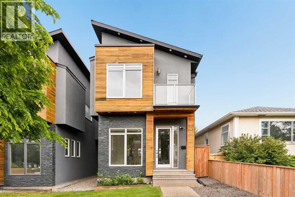 1430 27 Street SW — photo 1