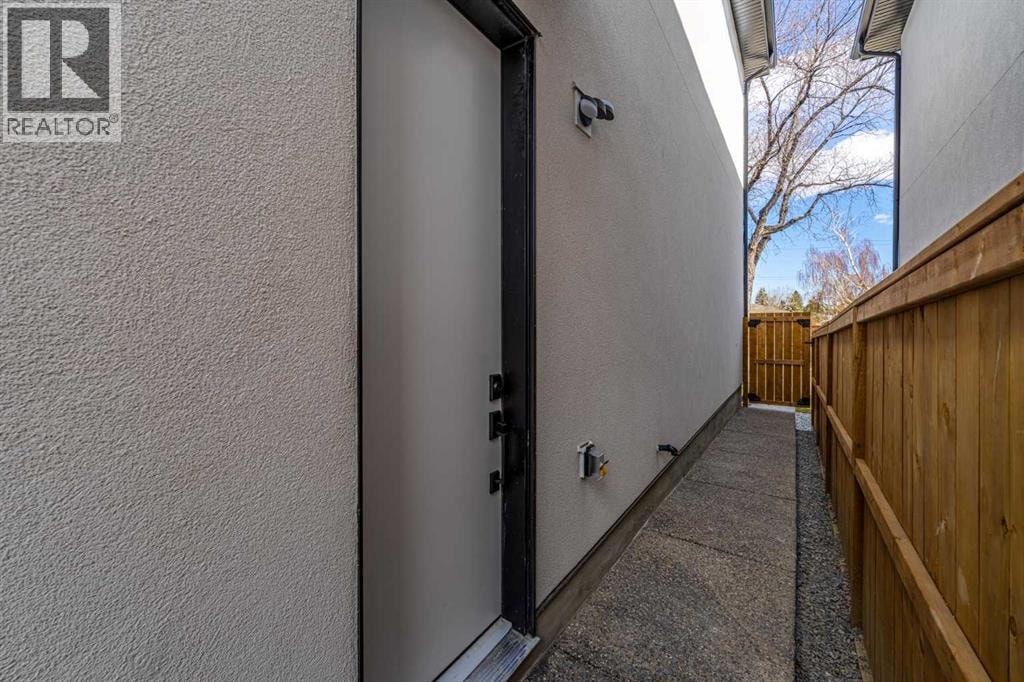 423 Hendon Drive NW — photo 41