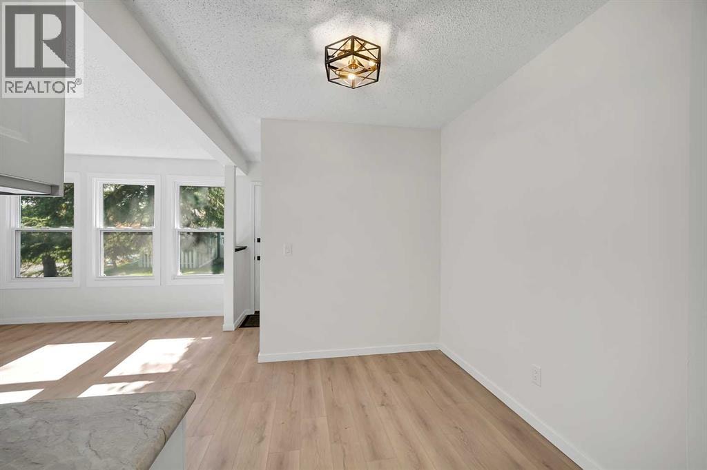 1402, 544 Blackthorn Road NE — photo 10