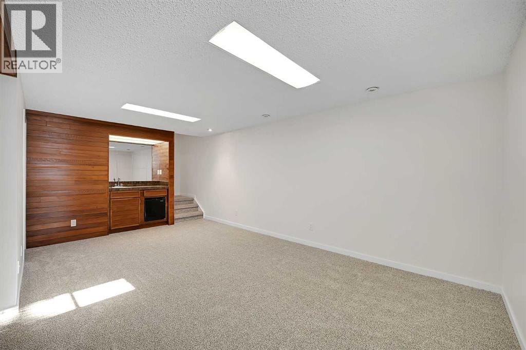 1402, 544 Blackthorn Road NE — photo 16