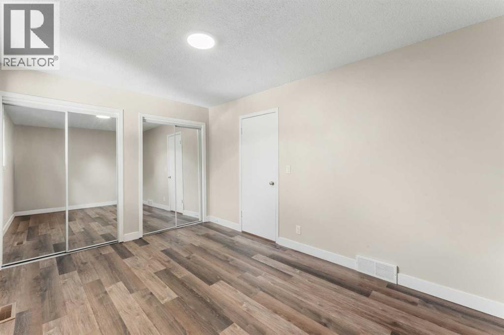 7609 36 Avenue NW — photo 23