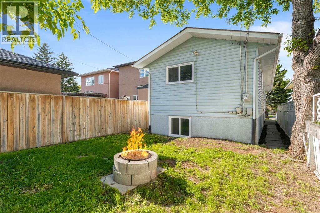 7609 36 Avenue NW — photo 46