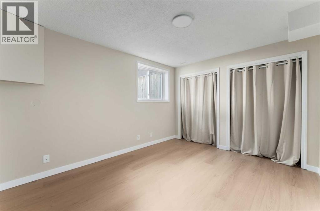 7609 36 Avenue NW — photo 31