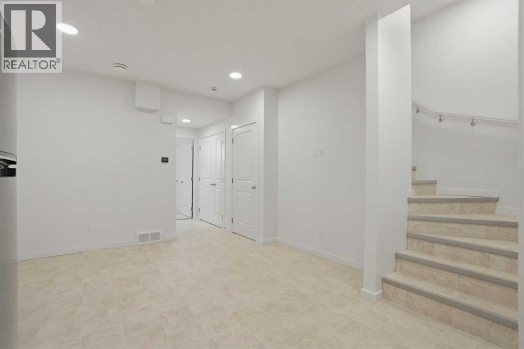 49 Belmont Drive SW — photo 33