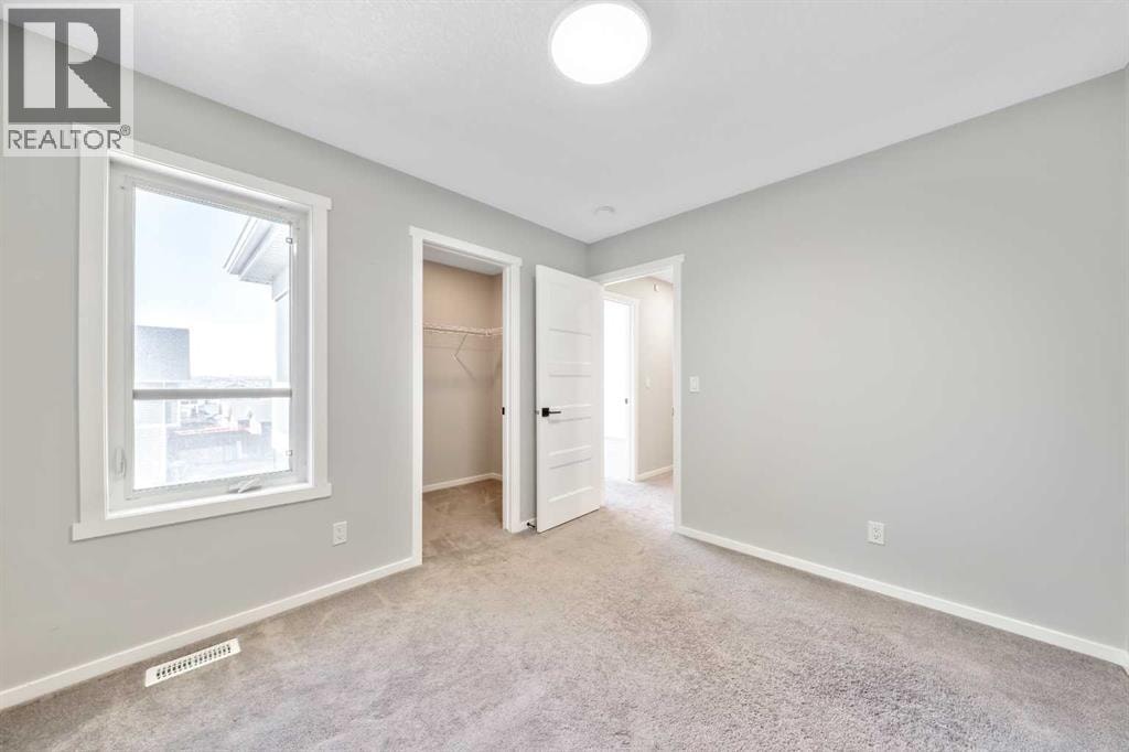 98 Lucas Crescent NW — photo 29