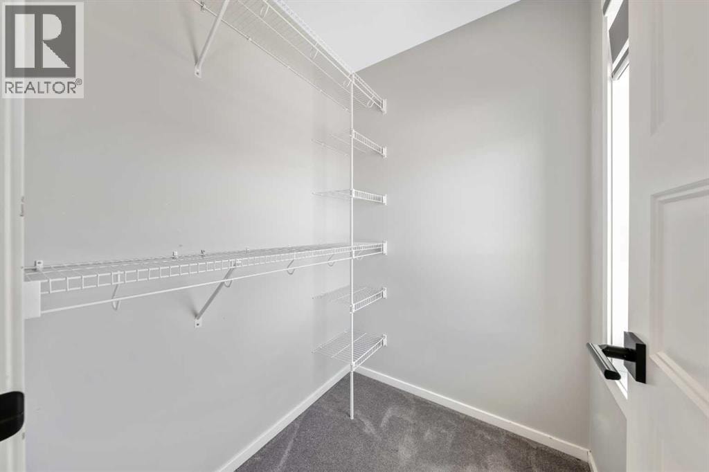 98 Lucas Crescent NW — photo 32