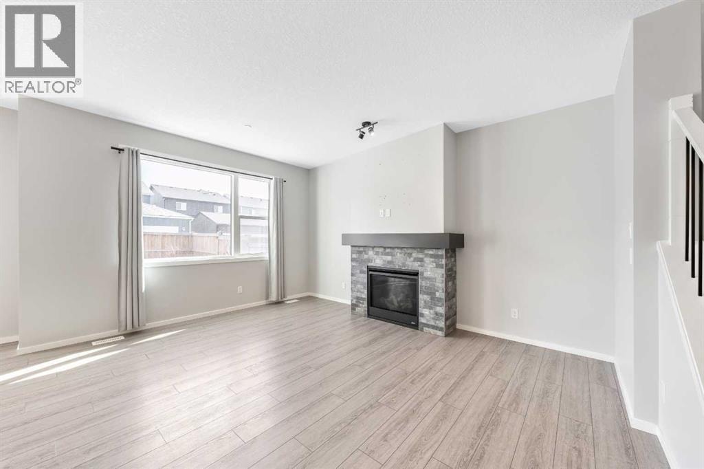 98 Lucas Crescent NW — photo 16