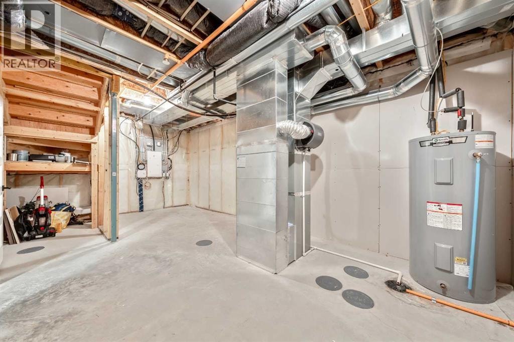 98 Lucas Crescent NW — photo 48
