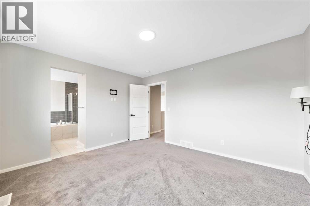 98 Lucas Crescent NW — photo 37
