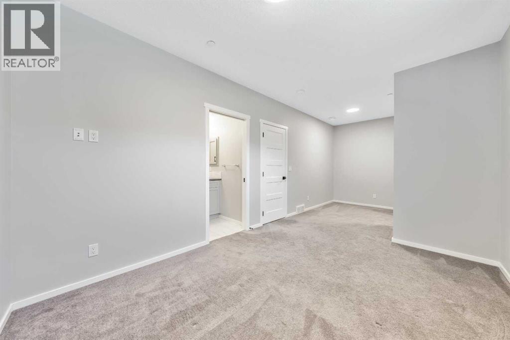 98 Lucas Crescent NW — photo 46