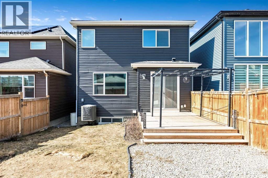 98 Lucas Crescent NW — photo 49