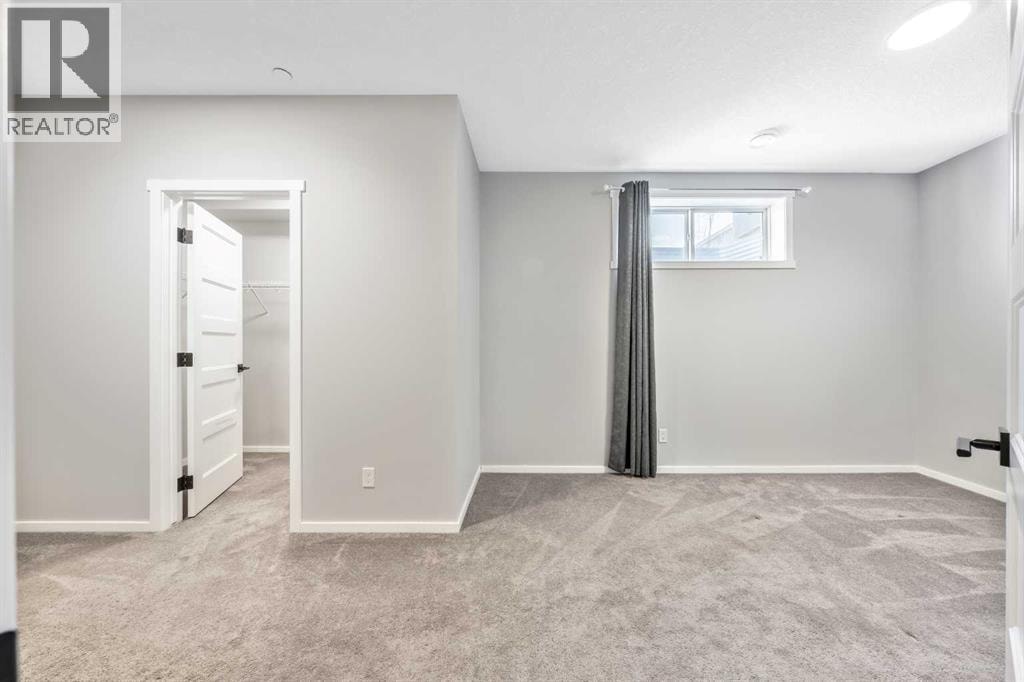 98 Lucas Crescent NW — photo 44