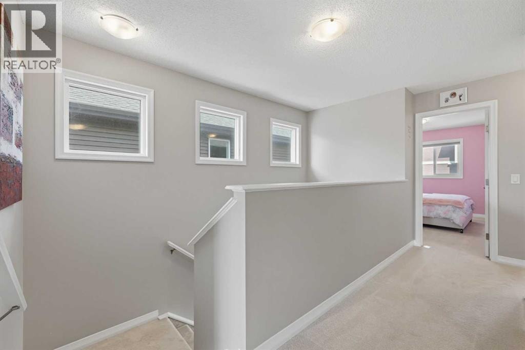58 Kingfisher Crescent SE — photo 20