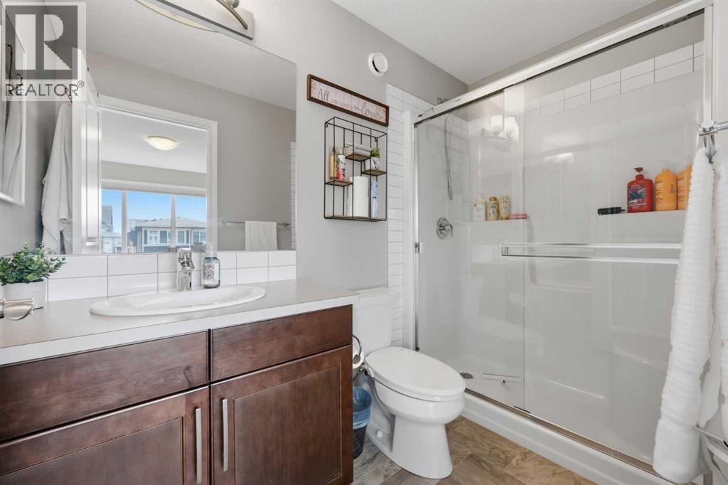 58 Kingfisher Crescent SE — photo 24