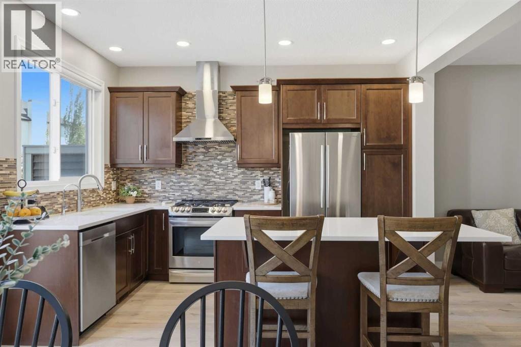 58 Kingfisher Crescent SE — photo 10