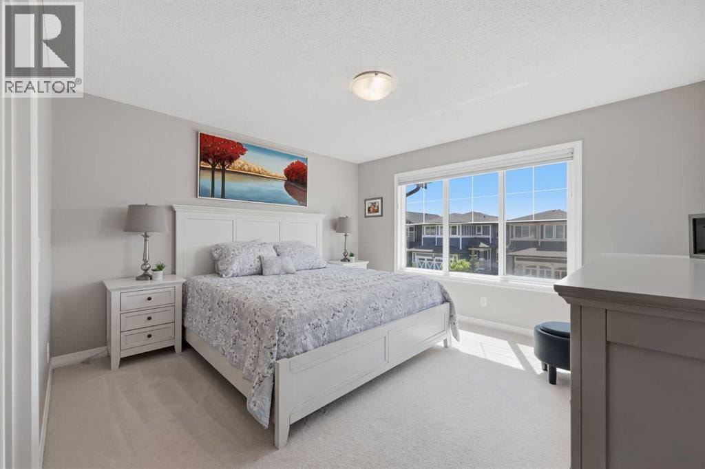 58 Kingfisher Crescent SE — photo 21