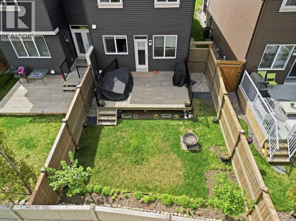 58 Kingfisher Crescent SE — photo 48