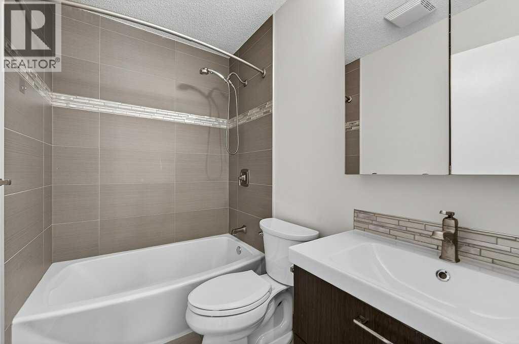 3304 Temple Way NE — photo 16