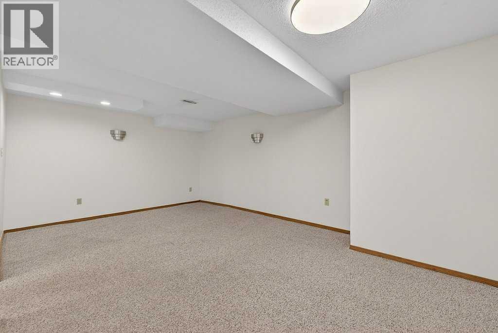 3304 Temple Way NE — photo 18