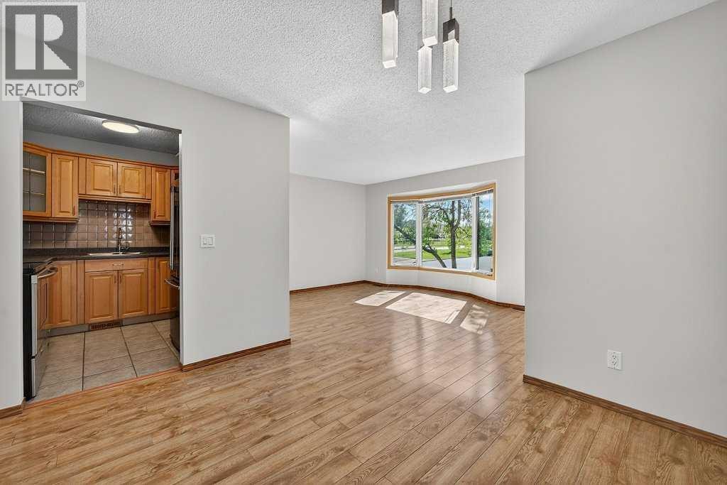 3304 Temple Way NE — photo 9