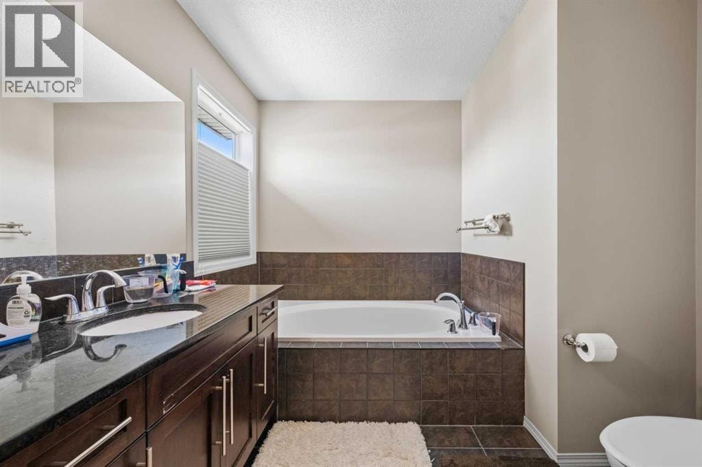 16 Cranarch Grove SE — photo 8
