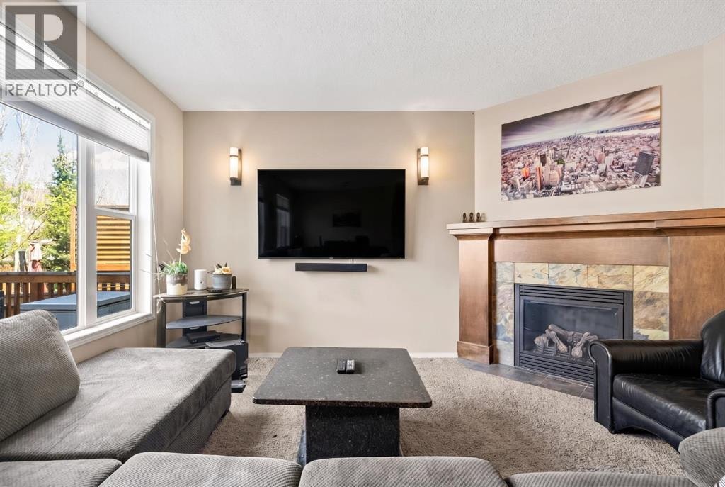 16 Cranarch Grove SE — photo 2