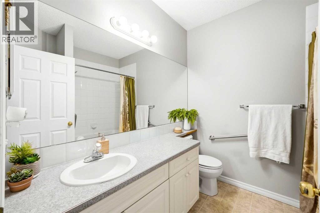 207, 60 Promenade Way SE — photo 21