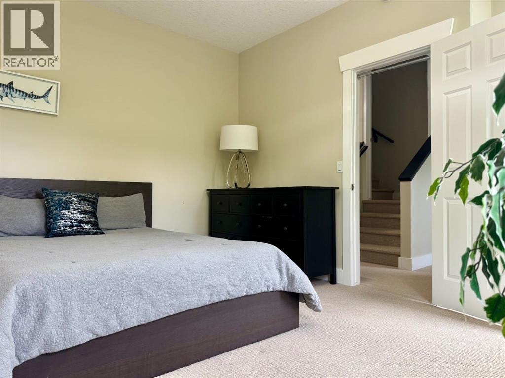 2821 Dallaire Avenue SW — photo 38