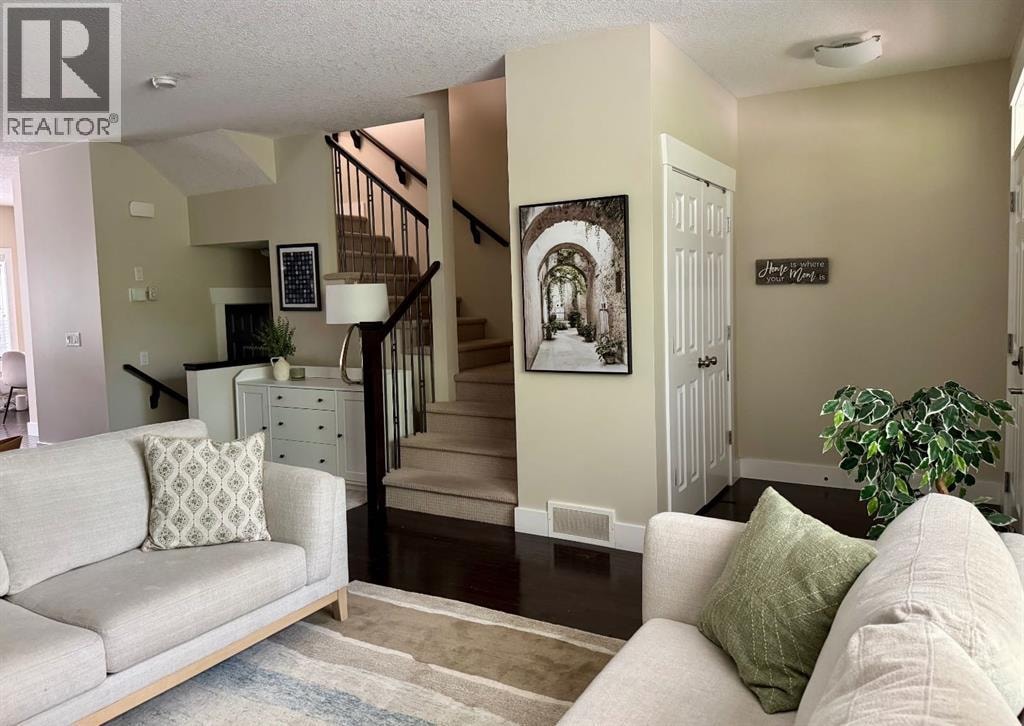 2821 Dallaire Avenue SW — photo 8