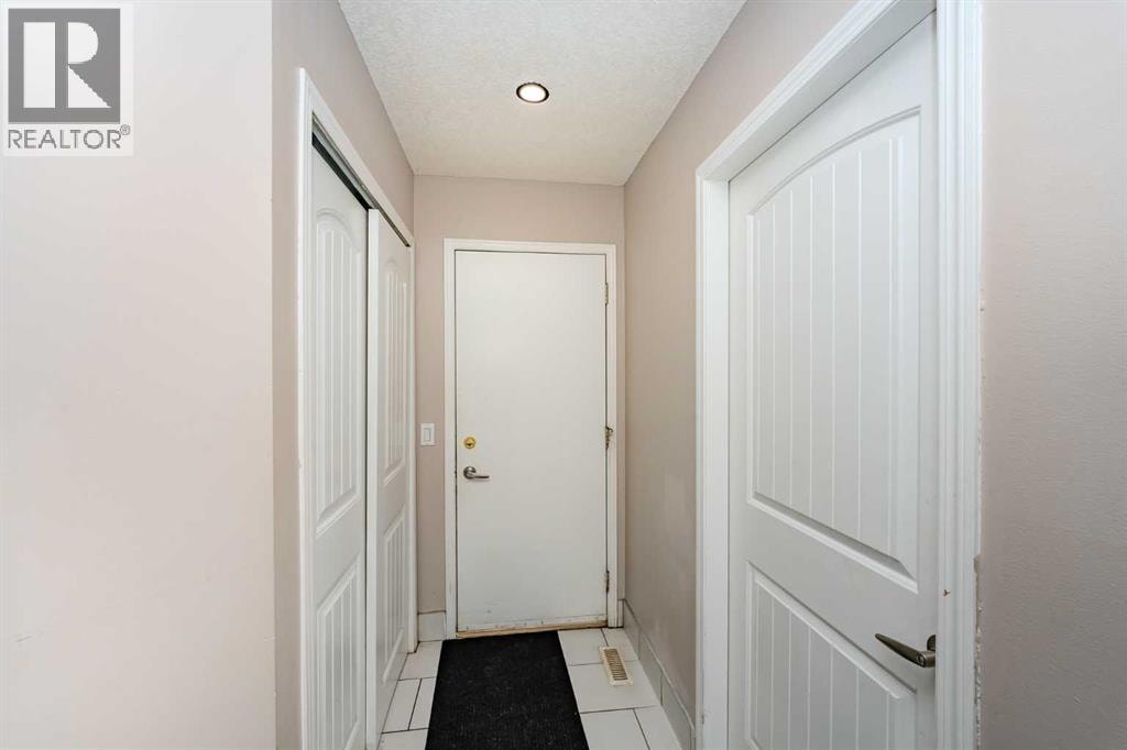 4 Del Ray Crescent NE — photo 18