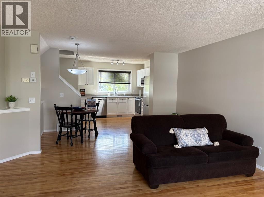 155 Tuscany Springs Gardens NW — photo 6
